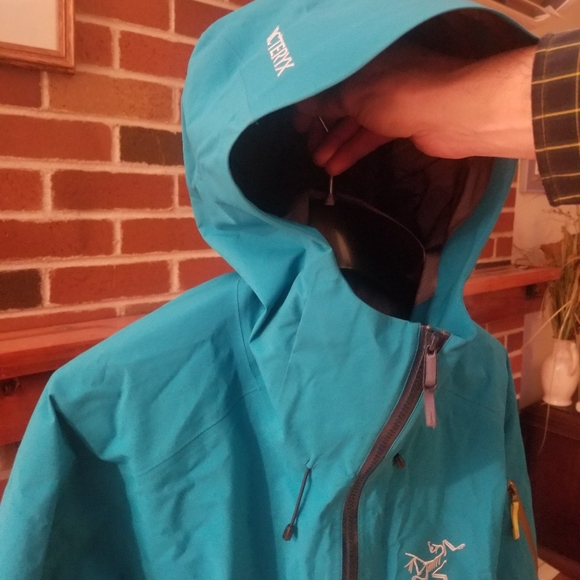 Arcteryx Rush Jacket - Picture 2 of 5